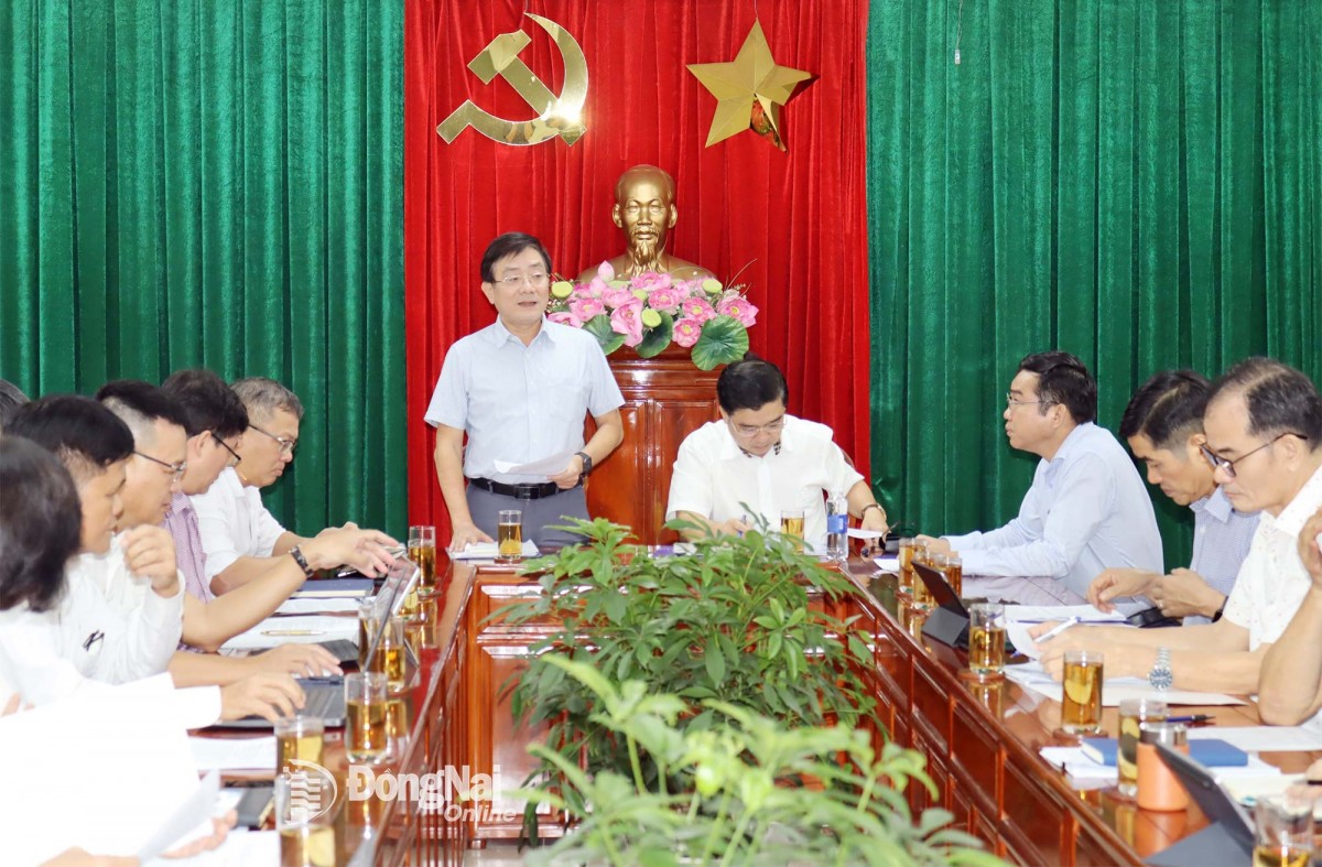 Bàn tháo gỡ vướng mắc giải phóng mặt bằng các dự án trọng điểm của EVN tại Đồng Nai Bàn tháo gỡ vướng mắc giải phóng mặt bằng các dự án trọng điểm của EVN tại Đồng Nai